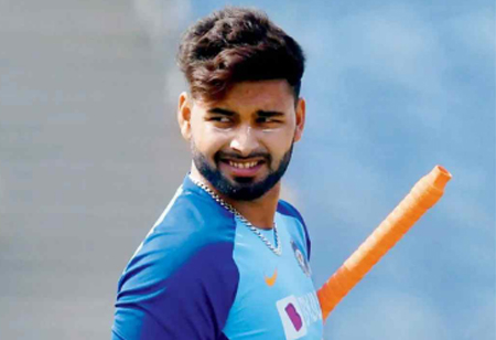 Rishabh Pant Breaks Records with Rs 27 Crore IPL Bid